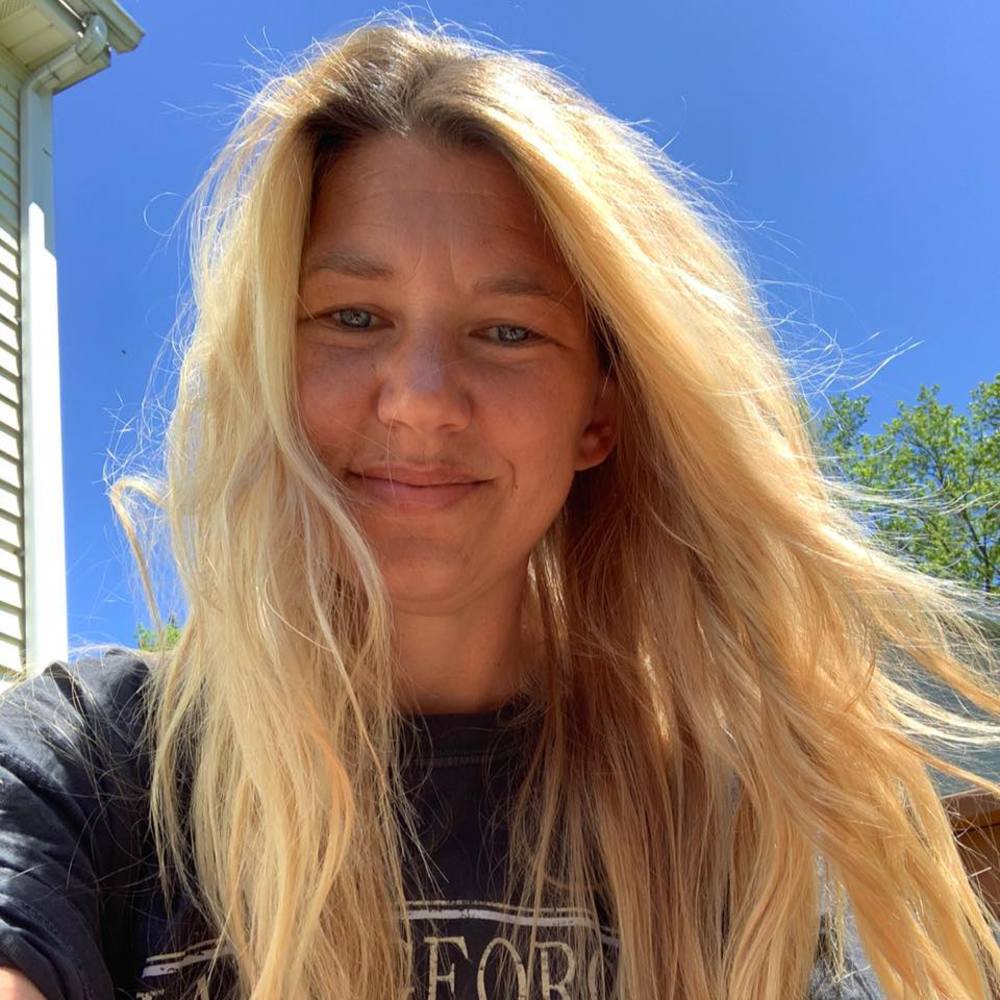 Meet your Posher, Chrissy